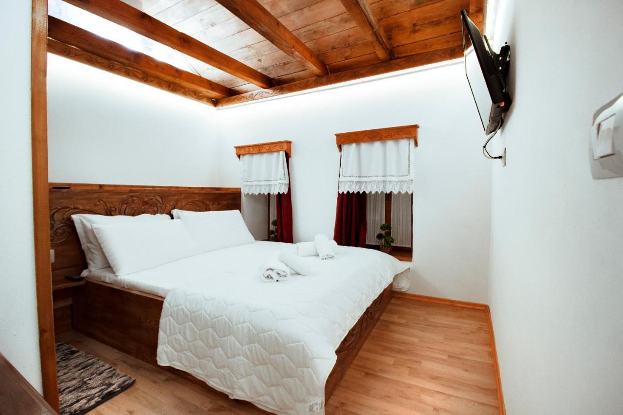 Duplex Apartment Viktoria ジロカストラ エクステリア 写真