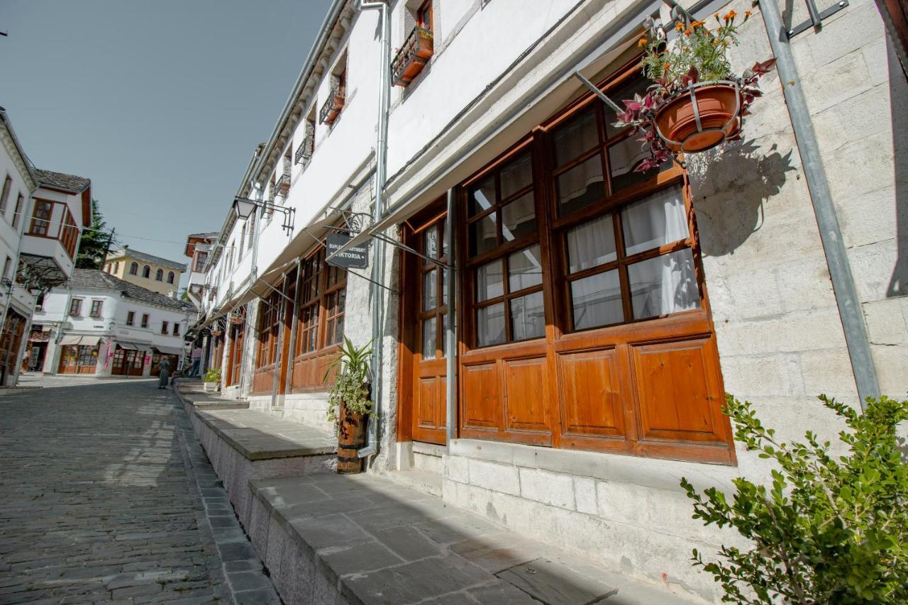 Duplex Apartment Viktoria ジロカストラ エクステリア 写真