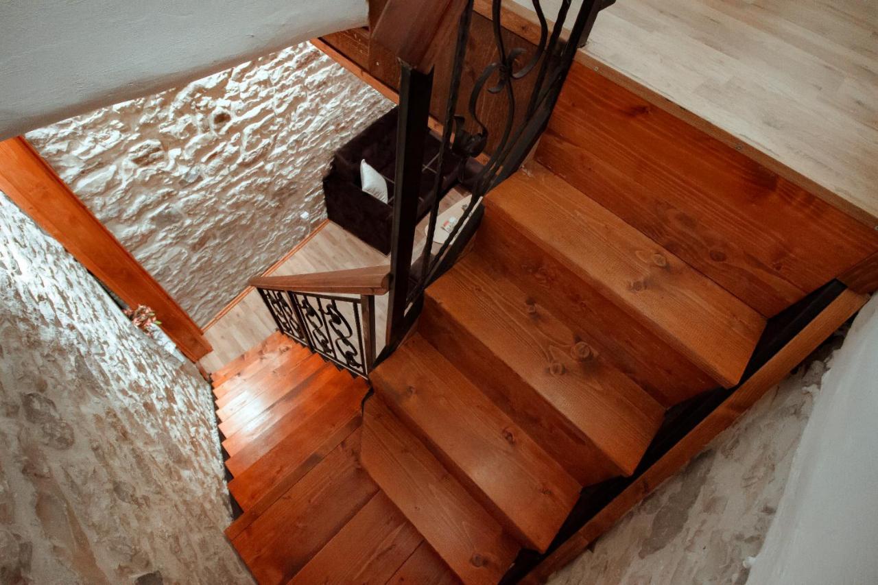 Duplex Apartment Viktoria ジロカストラ エクステリア 写真