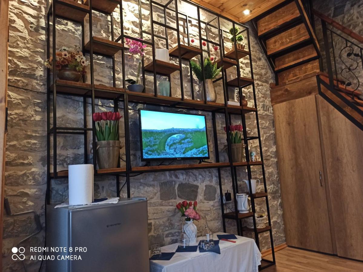 Duplex Apartment Viktoria ジロカストラ エクステリア 写真